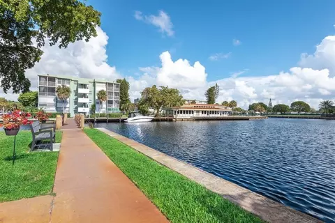 2731 Taft St, Hollywood, FL 33020