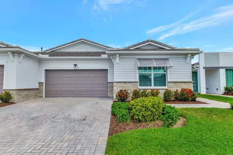 11527 SW Viridian Blvd, Port Saint Lucie, FL 34987