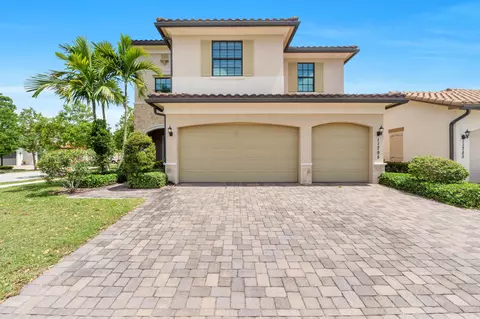 11795 Waterway Cir, Parkland, FL 33076