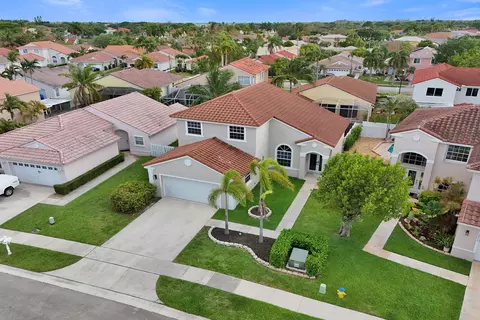 18930 NW 10th Ter, Pembroke Pines, FL 33029