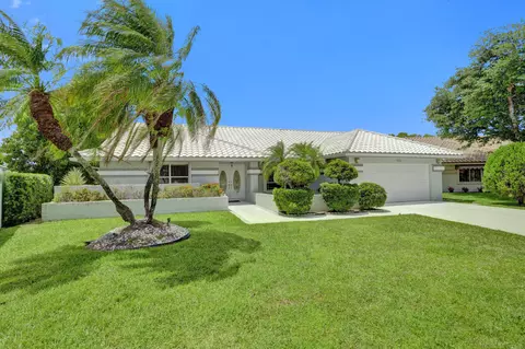 9224 Sun Pointe Dr, Boynton Beach, FL 33437