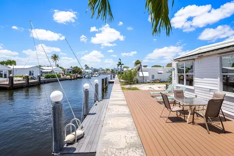 205 S Ibis Dr #R, Briny Breezes, FL 33435