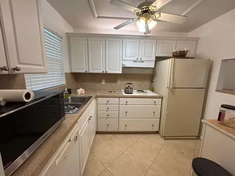 6600 Royal Palm Blvd #304B, Margate, FL 33063