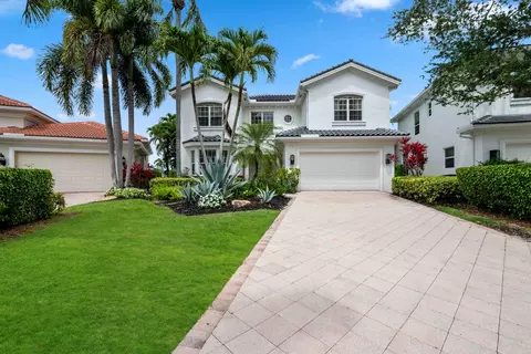 4169 Briarcliff Cir, Boca Raton, FL 33496