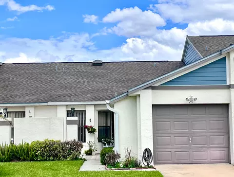 29 Lakepointe Cir, Kissimmee, FL 34743