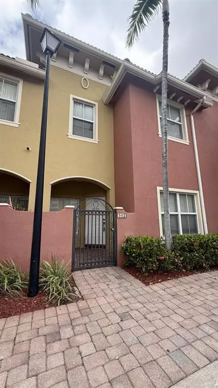 2851 W Prospect Rd #502, Fort Lauderdale, FL 33309