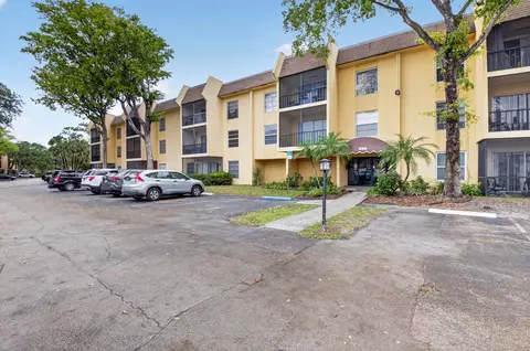 480 NW 20th St #205, Boca Raton, FL 33431