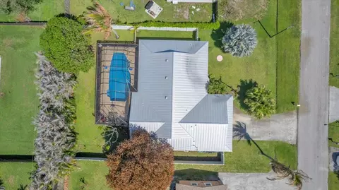 148 SE Whitmore Dr, Port Saint Lucie, FL 34984