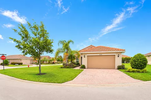 10250 SW Silverberry Ct, Port Saint Lucie, FL 34987