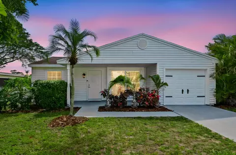 5372 Courtney Cir, Boynton Beach, FL 33472