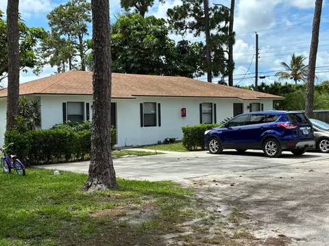 2180 46th Ter S, West Palm Beach, FL 33415