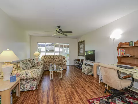 2800 Indian River Blvd #4R, Vero Beach, FL 32960