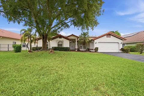 12043 SW 1st St, Coral Springs, FL 33071