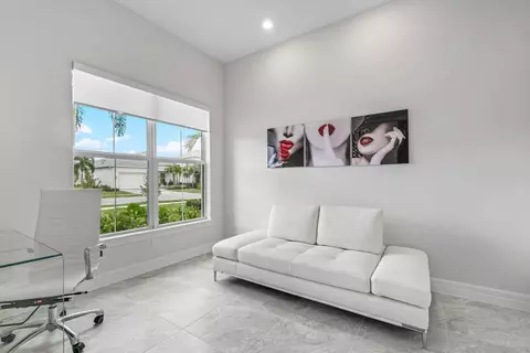 12325 Frontline Ln, Palm Beach Gardens, FL 33412