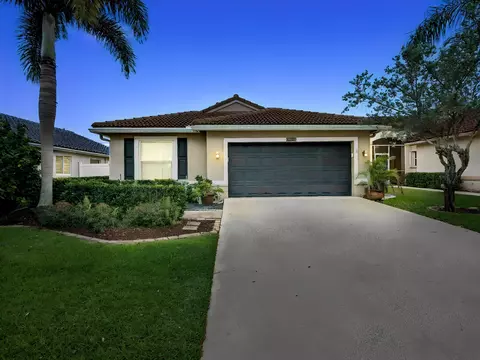 6292 Grand Cypress Cir, Lake Worth, FL 33463
