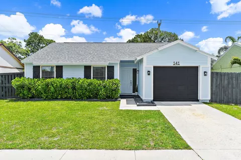 141 Rosewood Cir, Jupiter, FL 33458