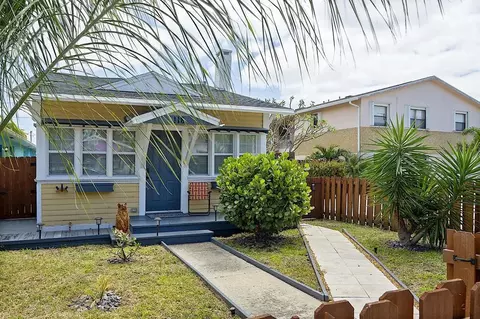 118 S J St, Lake Worth Beach, FL 33460