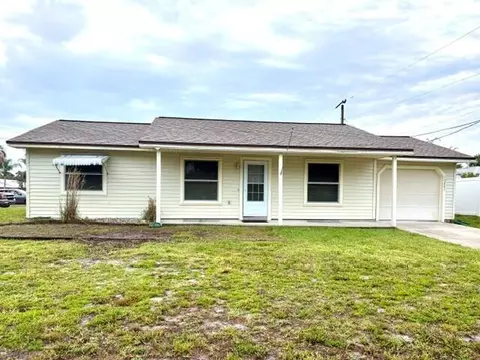 10841 SE Fir Dr, Hobe Sound, FL 33455
