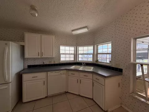 1621 SW 35th Cir, Okeechobee, FL 34974 photo 3
