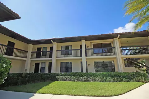 450 SW South River Dr #104, Stuart, FL 34997