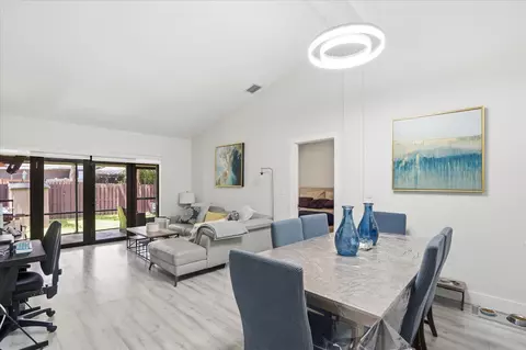 3414 Freedom Dr, Hollywood, FL 33021