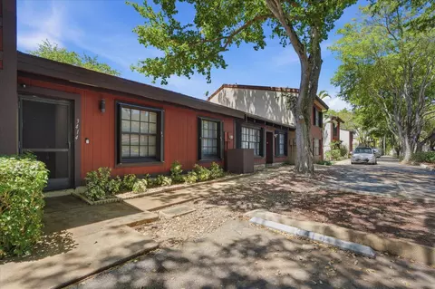 3414 Freedom Dr, Hollywood, FL 33021