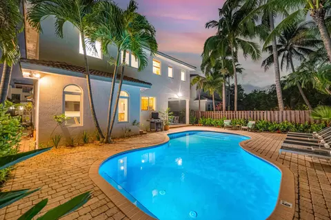 3315 NE 17th St, Fort Lauderdale, FL 33305