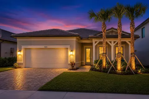 9303 Cape Honey Bee Ln, Lake Worth, FL 33467