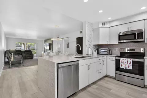 3201 Portofino Pt #F1, Coconut Creek, FL 33066