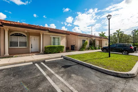 13709 SW 170th Ter, Miami, FL 33177