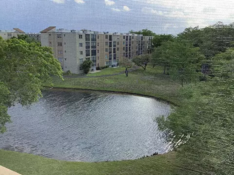 7730 NW 50th St UNIT 510, Lauderhill, FL 33351