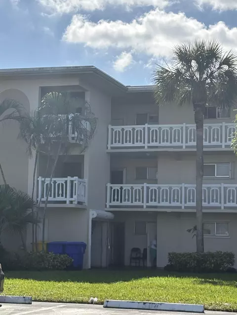 2606 Garden Dr S #107, Lake Worth Beach, FL 33461
