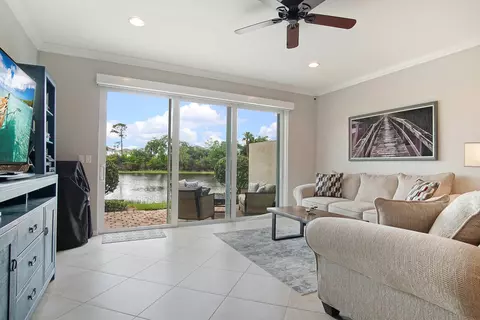 Living - 638 SW Glen Crest Way, Stuart, FL 34997 photo 1 of 2