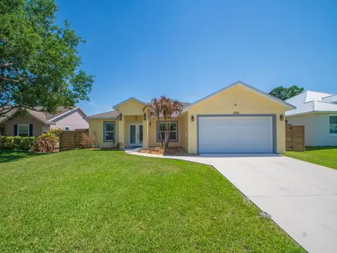 1330 38th Ave, Vero Beach, FL 32960