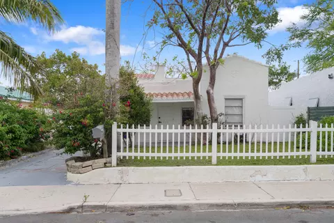 625 Selkirk St, West Palm Beach, FL 33405
