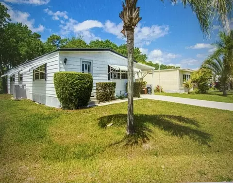 139 Camino Del Rio, Port Saint Lucie, FL 34952
