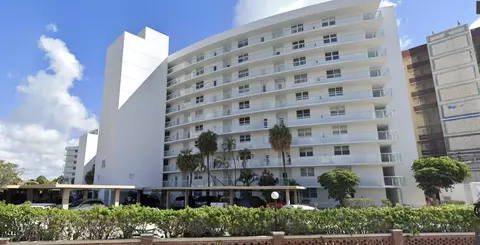 2731 NE 14th Street Cswy #405, Pompano Beach, FL 33062