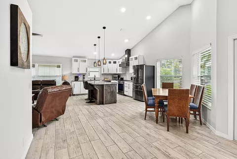 7876 Lake Champlain Ct, Delray Beach, FL 33446
