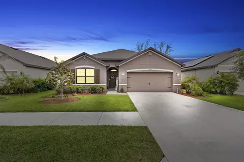 5605 Amusement Ave, Fort Pierce, FL 34947