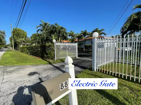 88 NE 154th St, North Miami Beach, FL 33162