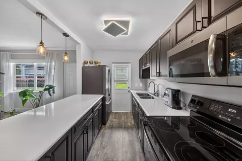 2110 NE 42nd St #4B, Lighthouse Point, FL 33064