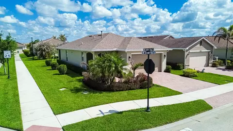 9792 SW Trumpet Tree Cir, Port Saint Lucie, FL 34987