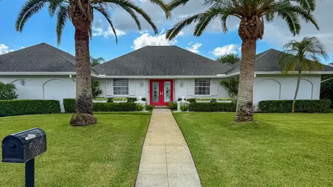 10124 Seagrape Way, Palm Beach Gardens, FL 33418