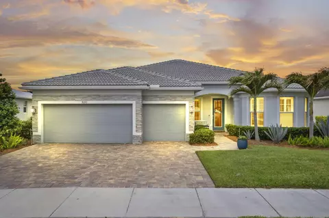 9271 Sinoper Ln, Port St Lucie, FL 34987