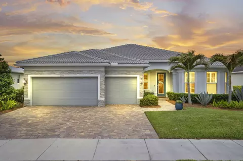 9271 Sinoper Ln, Port St Lucie, FL 34987