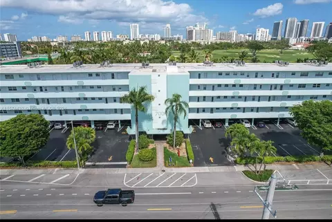 700 NE 14th Ave NE #404, Hallandale Beach, FL 33009