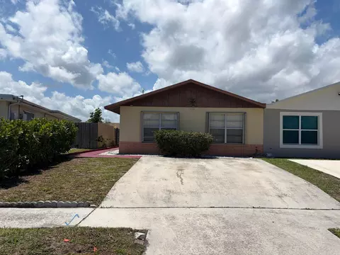 5937 Caribbean Blvd, West Palm Beach, FL 33407