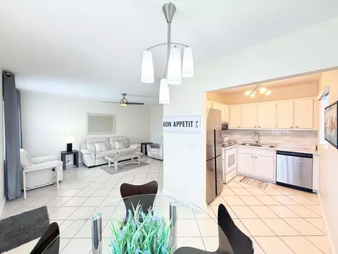 2880 Lake Osborne Dr #205, Lake Worth Beach, FL 33461