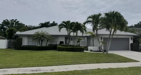 17634 Lake Park Rd, Boca Raton, FL 33487