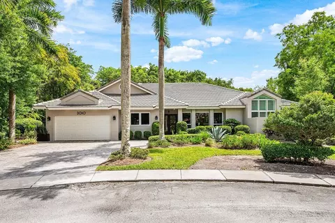 3010 Hampton Cir, Boca Raton, FL 33434